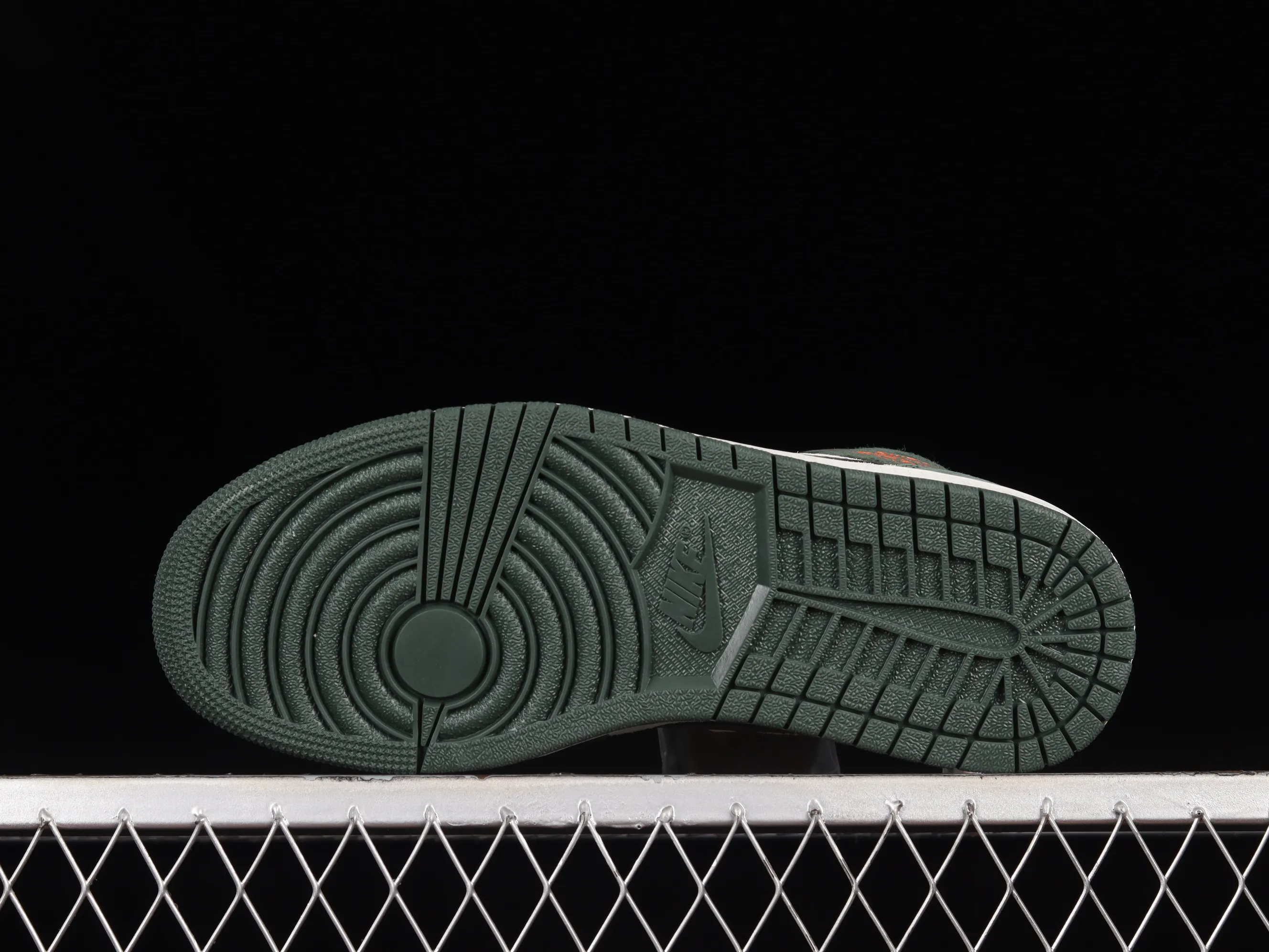 All categories Air Jordan Jordan series basketball shoes Air Jordan 1 Mid Air Jordan 1 Mid OG SP AJ1 Joe 1 customized mid-top basketball shoes 554766-002
